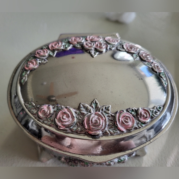 Vintage Silver-Tone Rose Trinket Box with Red Velour Lining - Picture 6 of 8